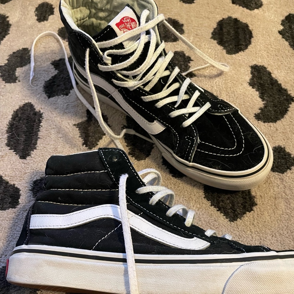 Women’s Black High Top Vans sz 8